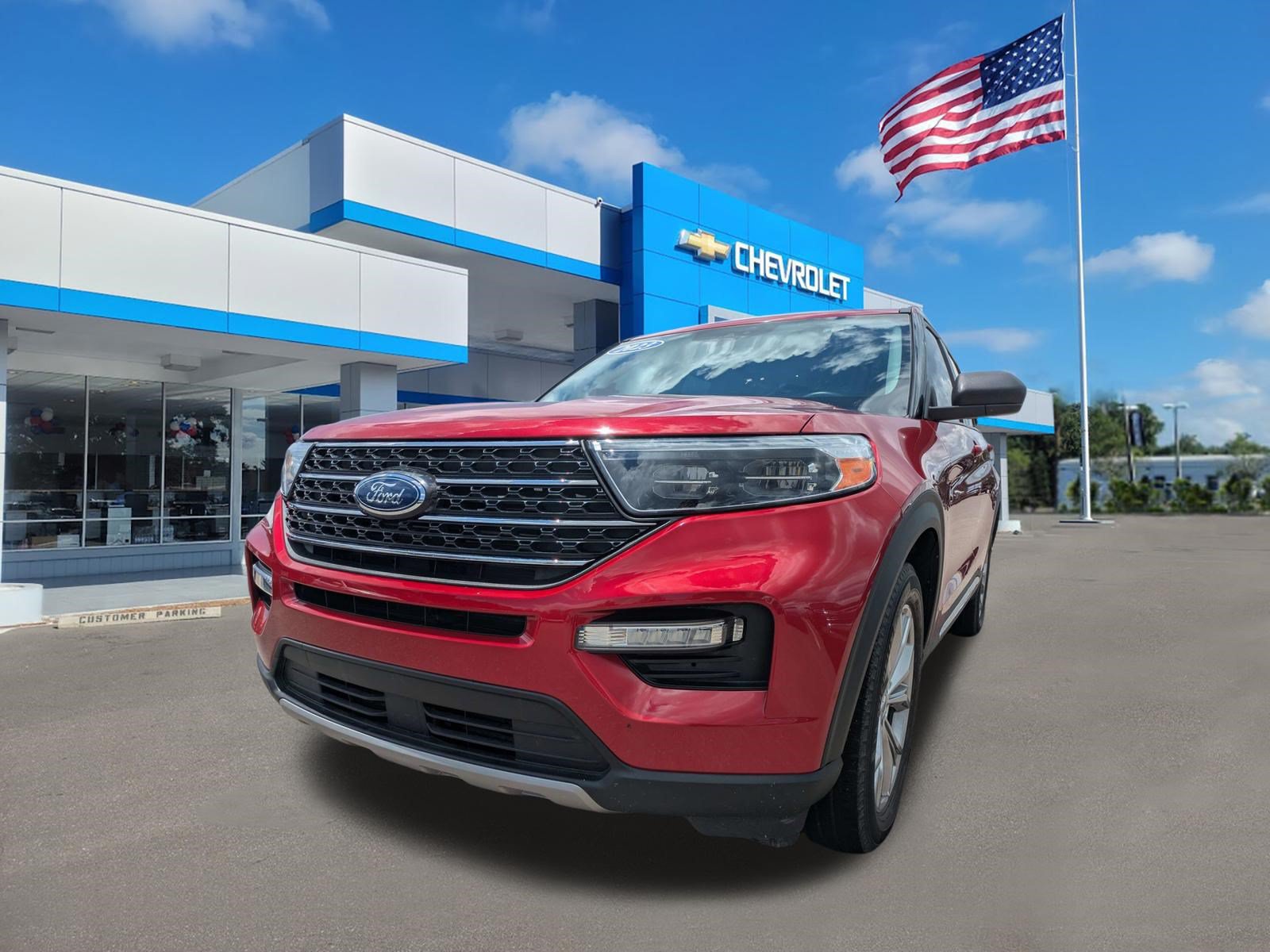 Used 2023 Ford Explorer XLT w/ Equipment Group 202A RWD image 7