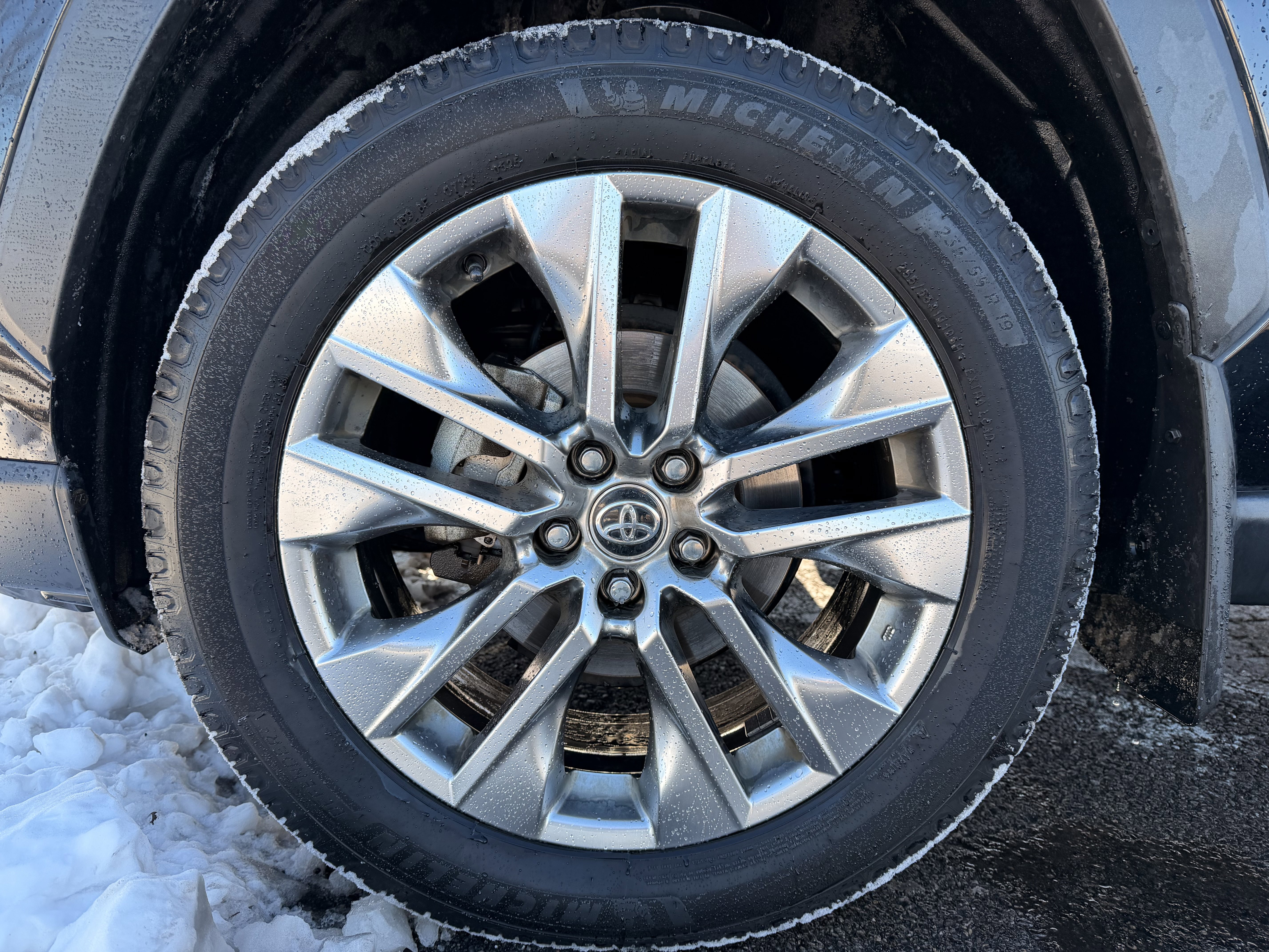 Used 2021 Toyota RAV4 Limited w/ Limited Grade Weather Package image 10