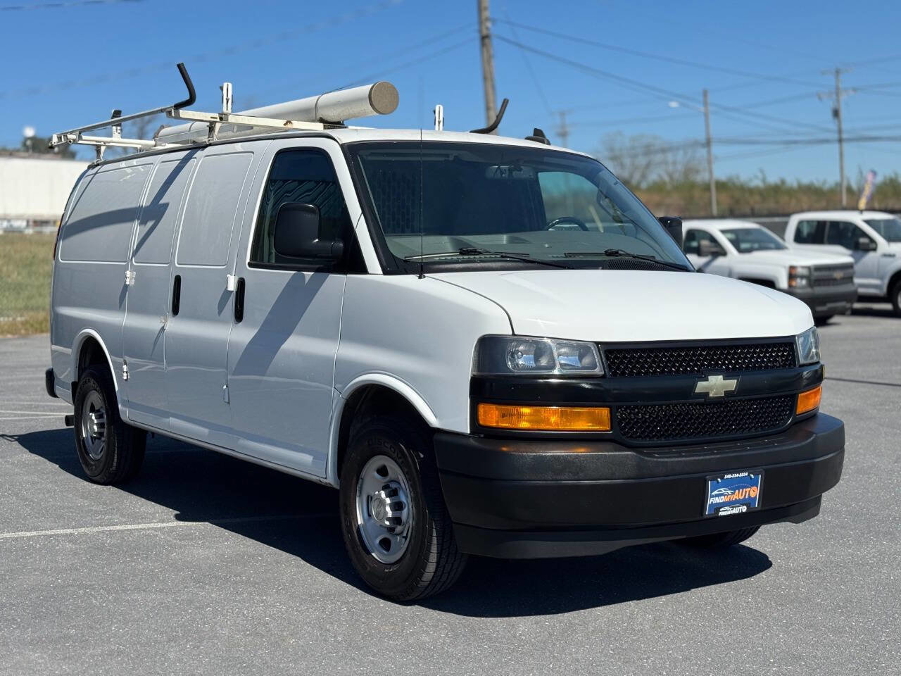 Used 2019 Chevrolet Express 2500 2500 3dr Cargo Van w/ Driver Convenience Package image 3