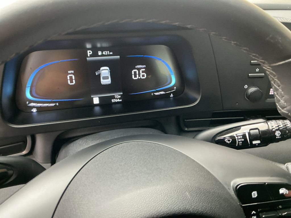 Certified 2025 Hyundai Elantra Sport image 11