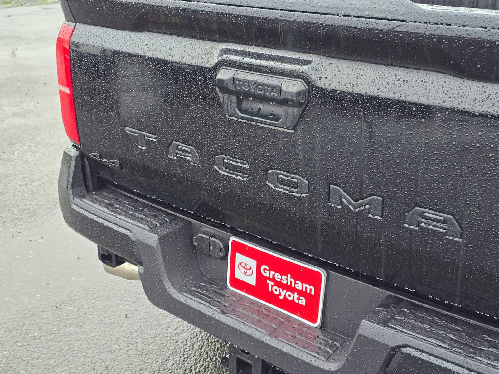 Certified 2025 Toyota Tacoma TRD Off-Road image 17