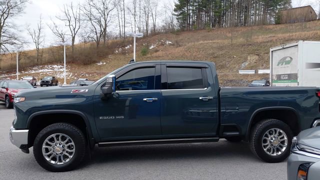 Used 2025 Chevrolet Silverado 2500 LTZ w/ LTZ Premium Package image 7