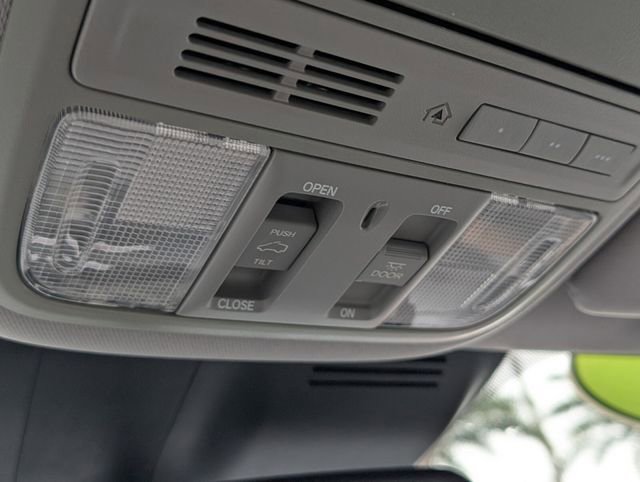 Used 2017 Honda CR-V Touring image 26