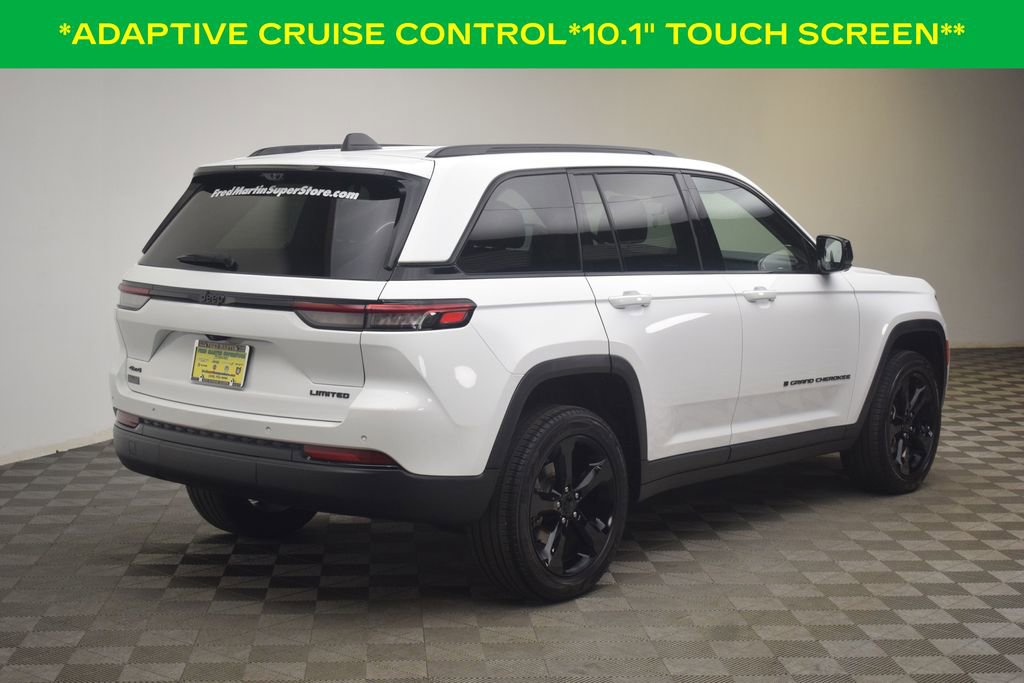 Used 2023 Jeep Grand Cherokee Limited w/ Luxury Tech Group II image 8