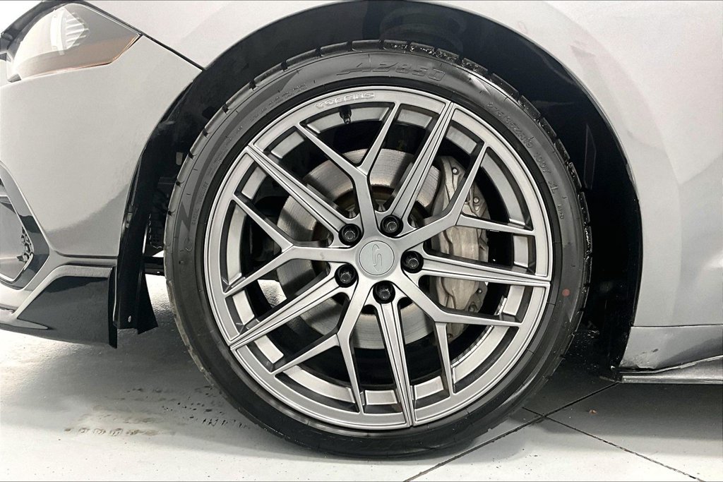 Used 2021 Ford Mustang GT w/ Equipment Group 301A RWD image 6