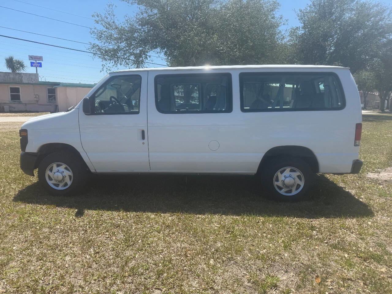 Used 2014 Ford E-350 and Econoline 350 XL w/ Power Windows & Locks Group RWD image 8