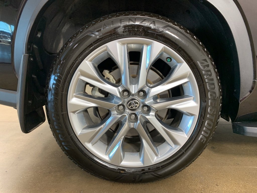Used 2022 Toyota Highlander Limited image 44