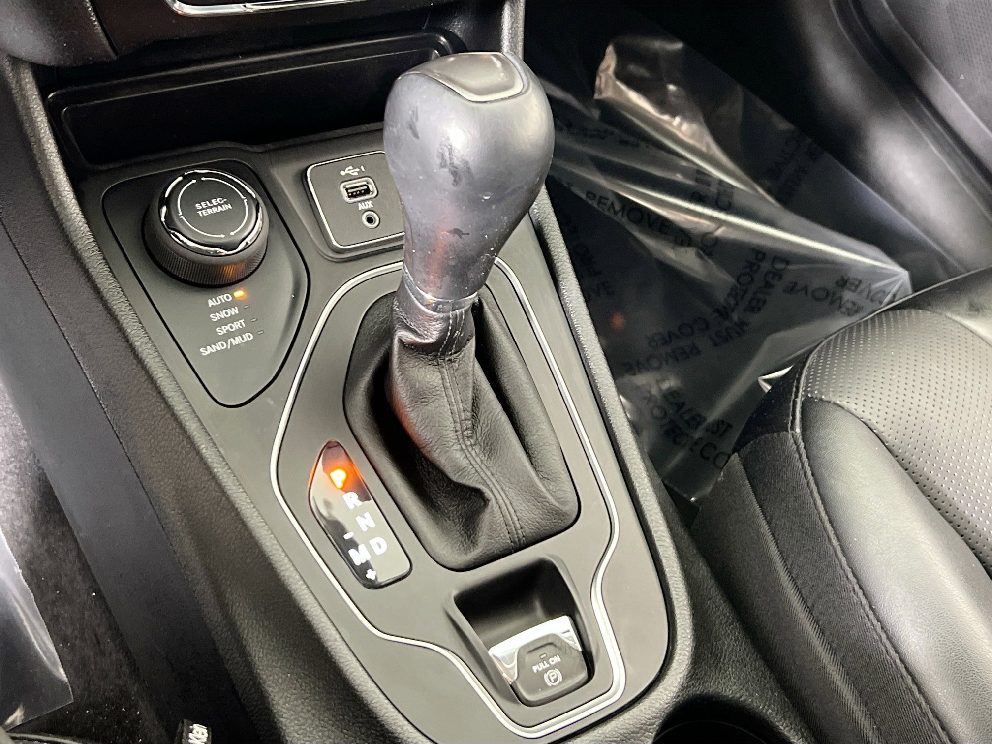 Used 2022 Jeep Cherokee Latitude Lux w/ Sun & Sound Group image 16