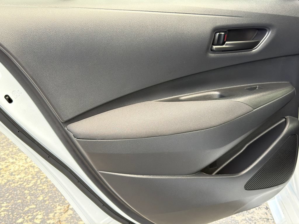 Used 2026 Toyota Corolla LE FWD image 24
