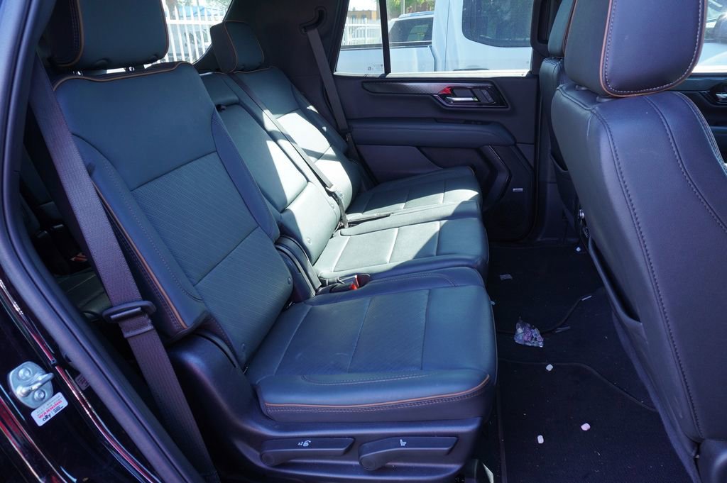 Used 2025 GMC Yukon AT4 image 7