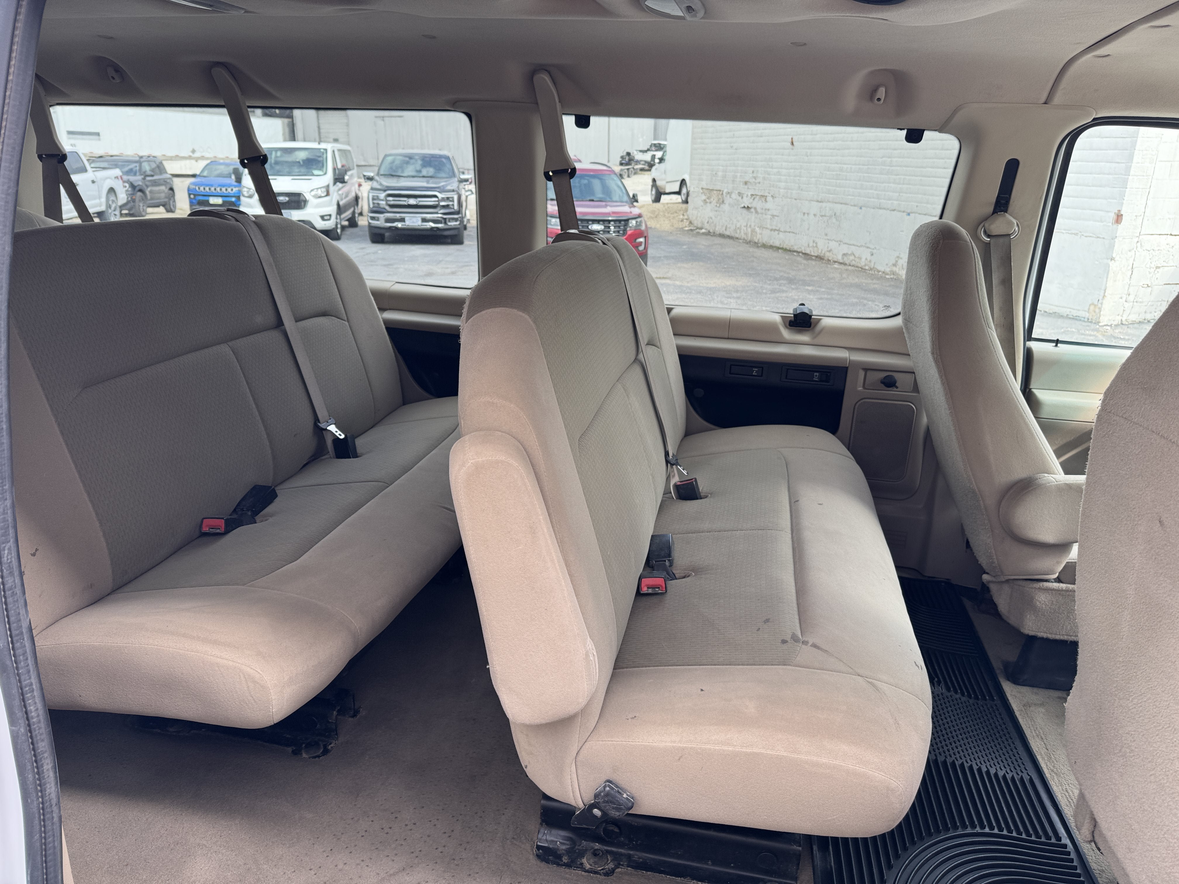 Used 2008 Ford E-350 and Econoline 350 XL RWD image 25