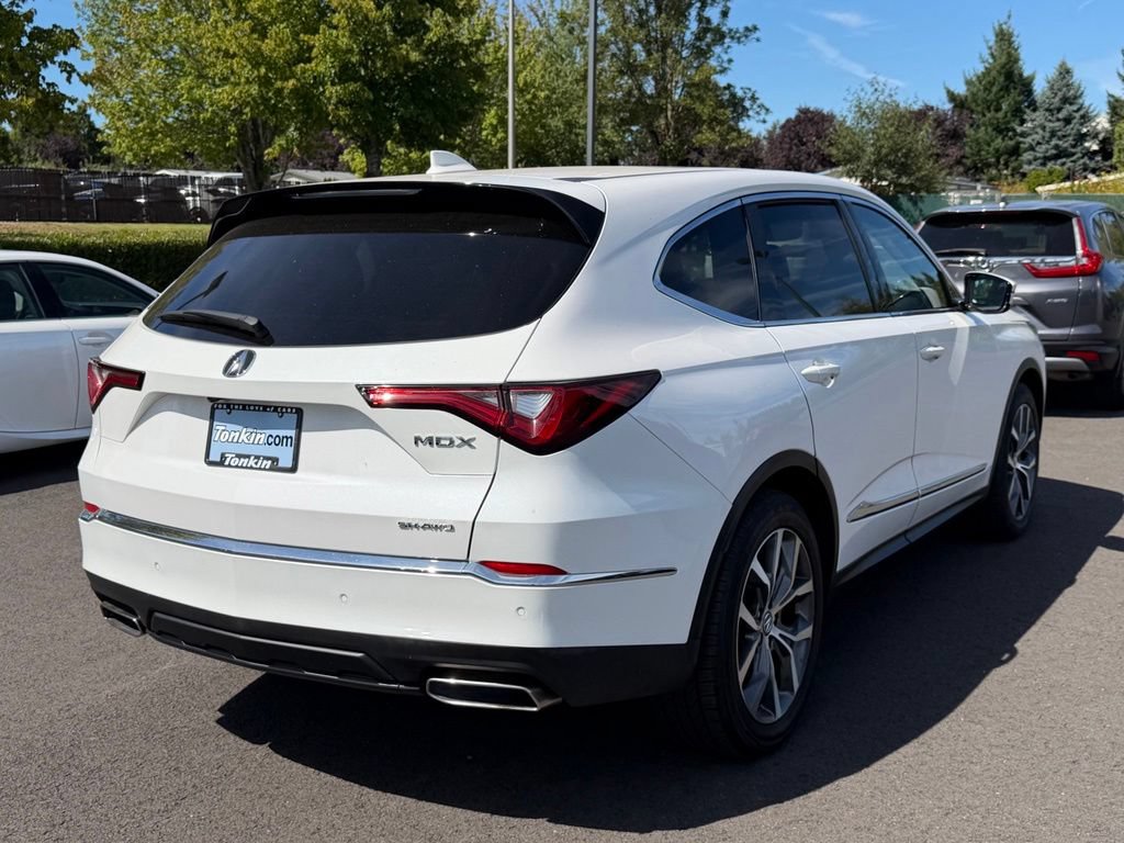 Used 2023 Acura MDX w/ Technology Package AWD/4WD image 8