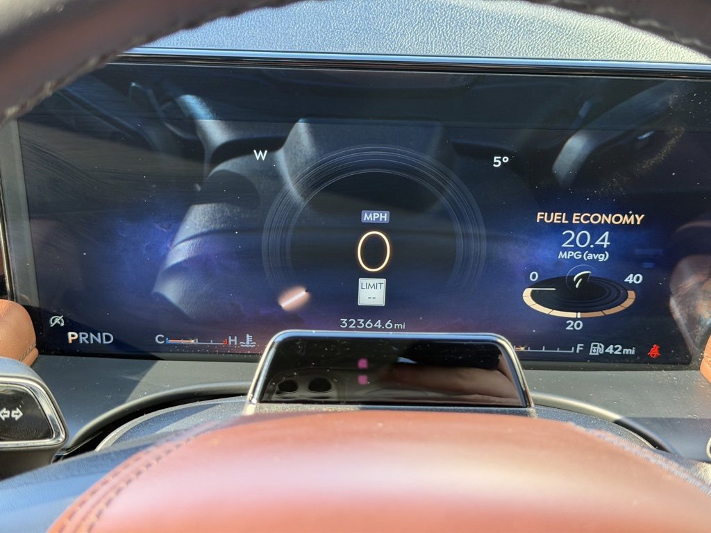 Used 2025 Lincoln Aviator Reserve w/ Jet Appearance Package image 20