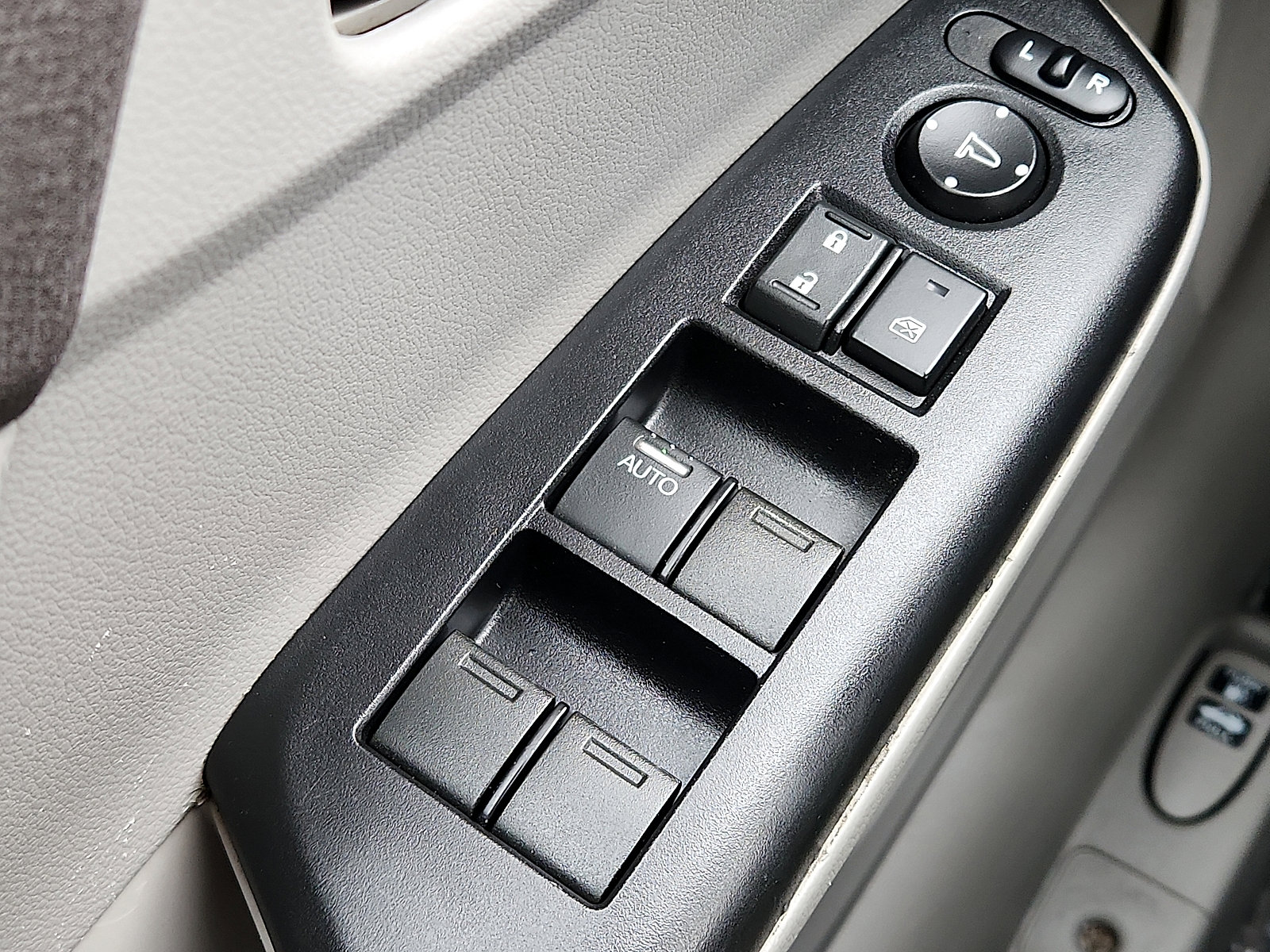 Used 2012 Honda Civic LX image 23