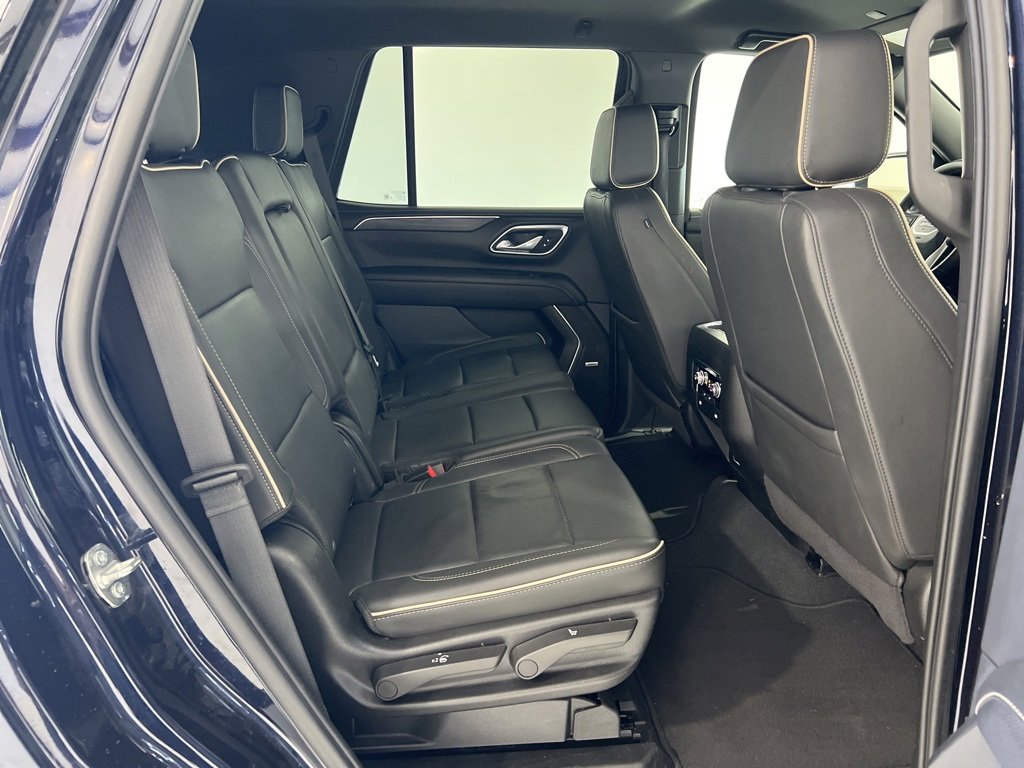 Used 2024 GMC Yukon SLT image 25