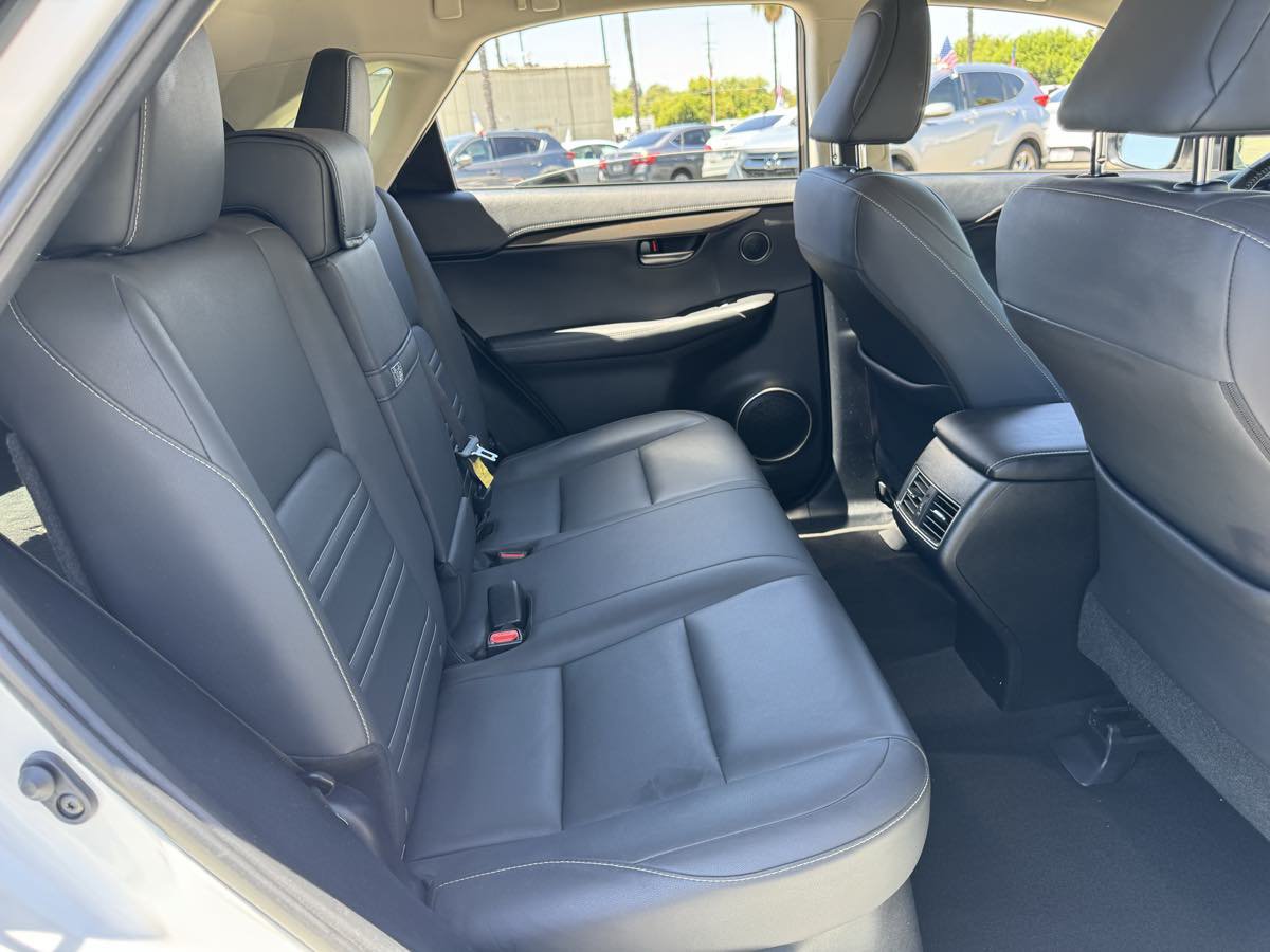 Used 2018 Lexus NX 300 FWD image 15