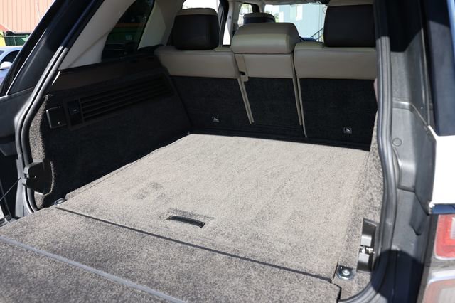 Used 2018 Land Rover Range Rover HSE image 28