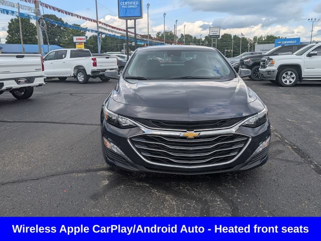 Used 2025 Chevrolet Malibu LT FWD image 2