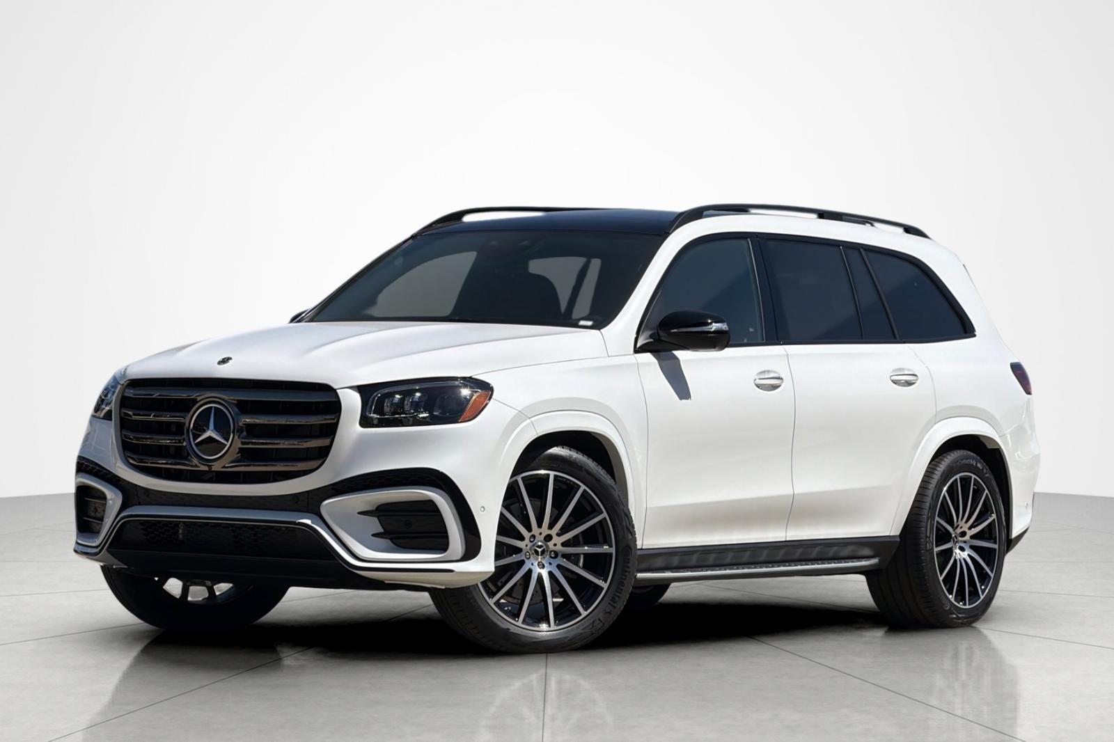 New 2025 Mercedes-Benz GLS 580 4MATIC image 1