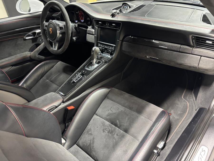 Used 2015 Porsche 911 Carrera GTS image 22