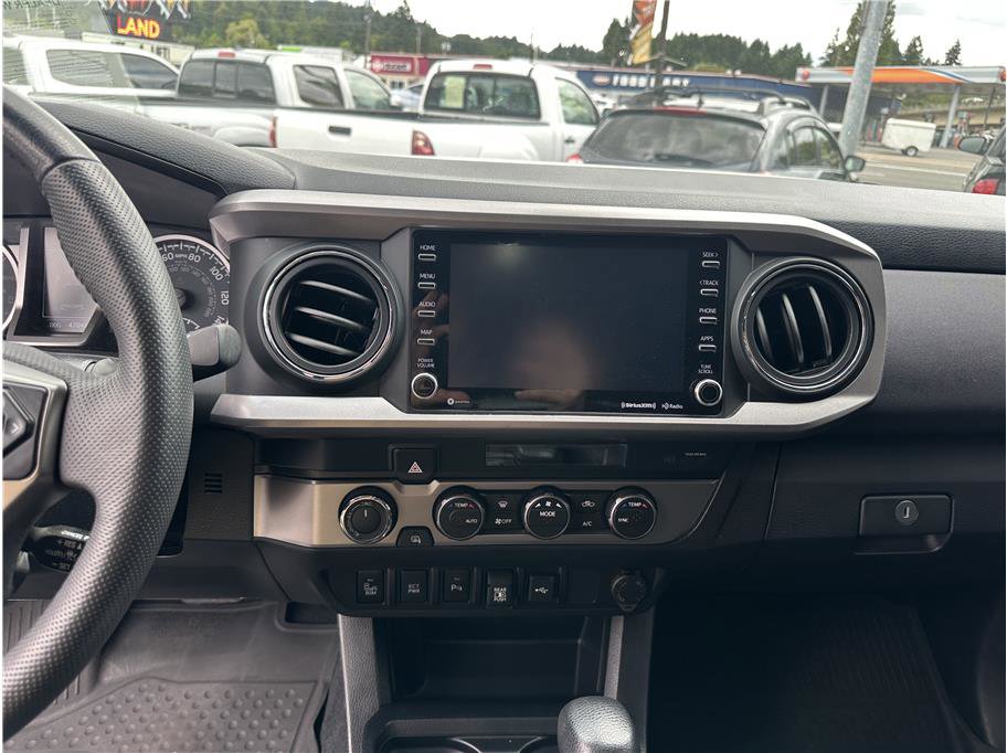 Used 2021 Toyota Tacoma SR5 w/ Trail Edition image 20