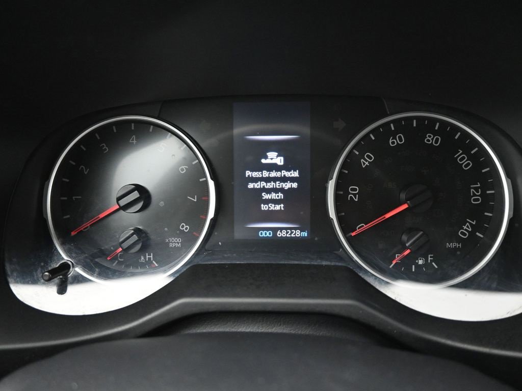 Used 2020 Toyota RAV4 XLE image 13