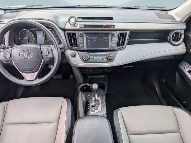 Used 2017 Toyota RAV4 Platinum FWD image 14