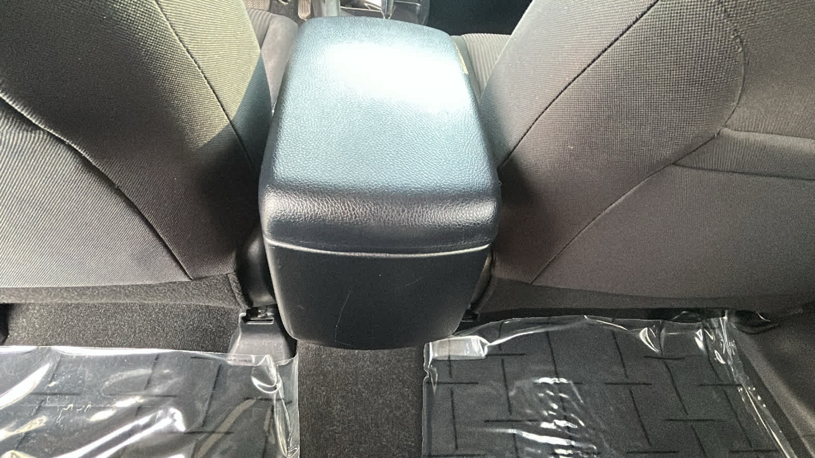 Used 2016 Toyota RAV4 LE AWD/4WD image 25