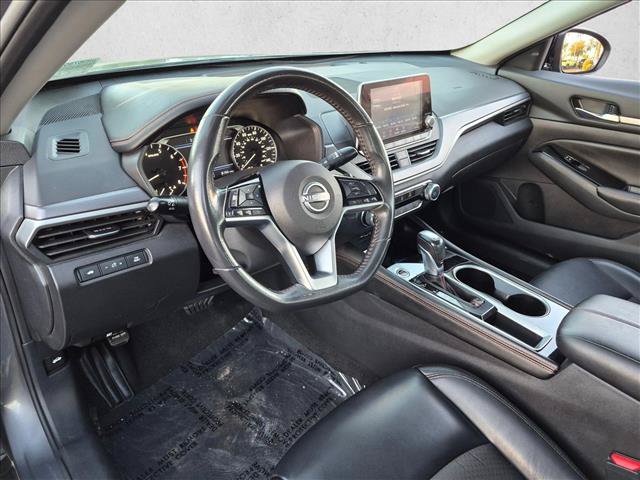 Used 2024 Nissan Altima 2.5 SR FWD image 12