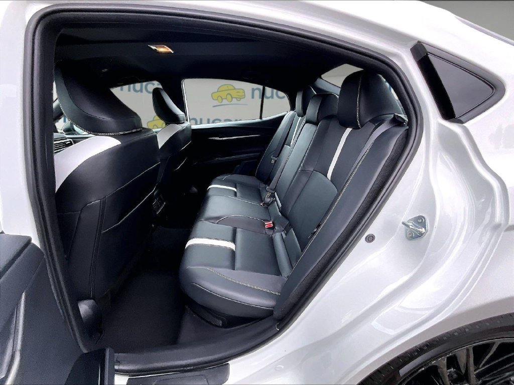 Used 2026 Toyota Camry SE FWD image 15