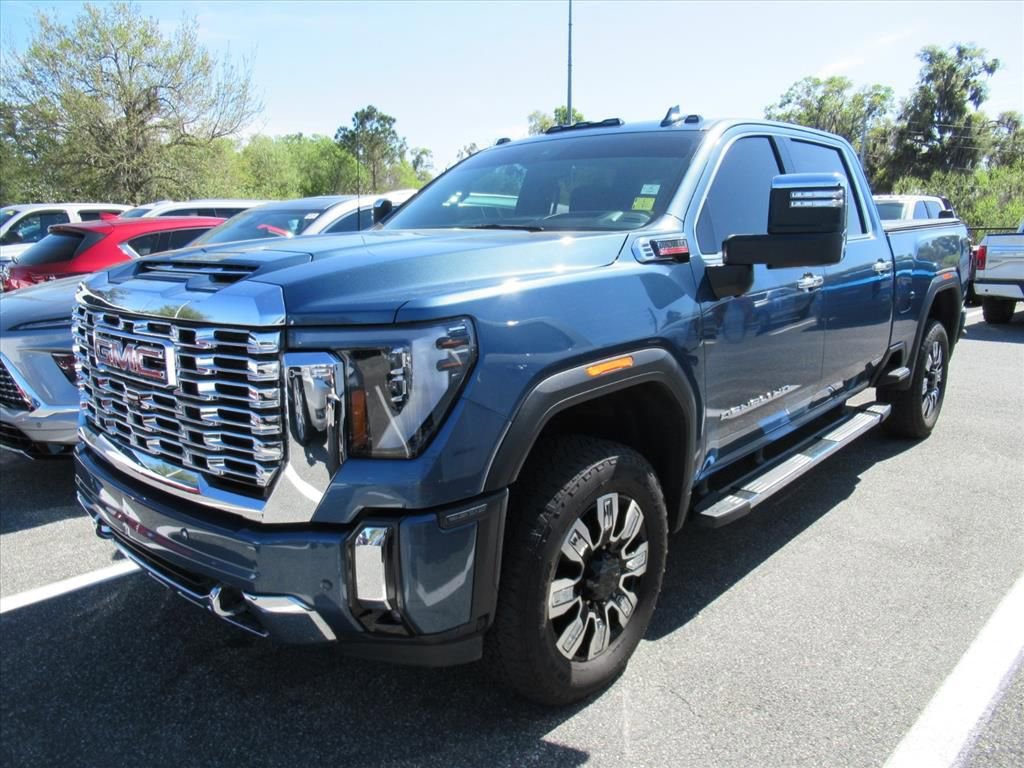 Used 2024 GMC Sierra 2500 Denali w/ Denali Reserve Package image 2