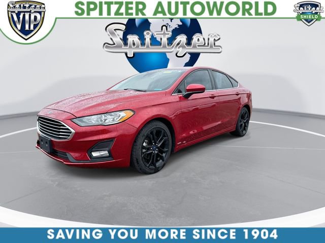 Used 2020 Ford Fusion SE w/ Equipment Group 151A FWD image 4