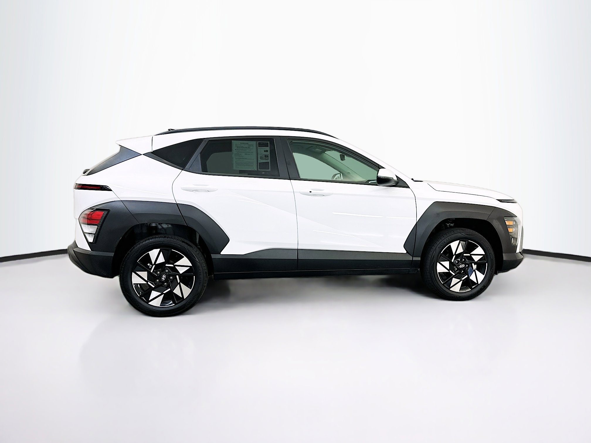 Used 2025 Hyundai Kona SEL image 10