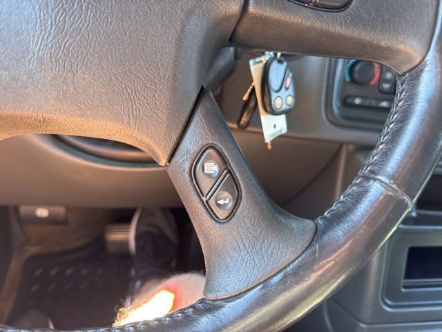 Used 2003 Chevrolet Avalanche 2WD image 21