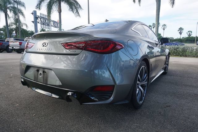 Used 2017 INFINITI Q60 3.0t w/ Cargo Package RWD image 7