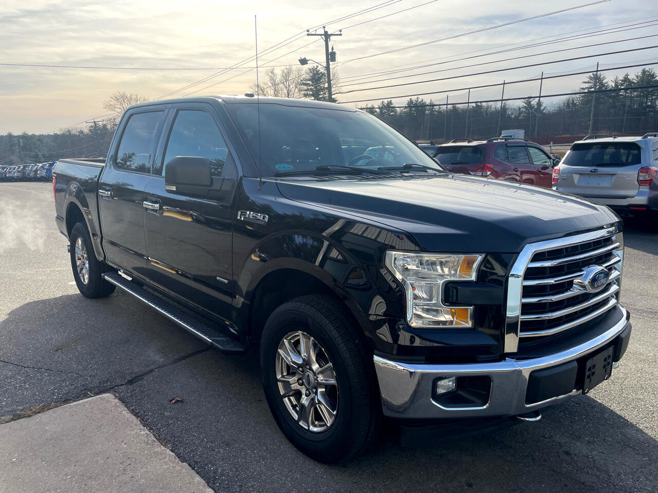 Used 2017 Ford F150 XLT w/ Equipment Group 302A Luxury image 3