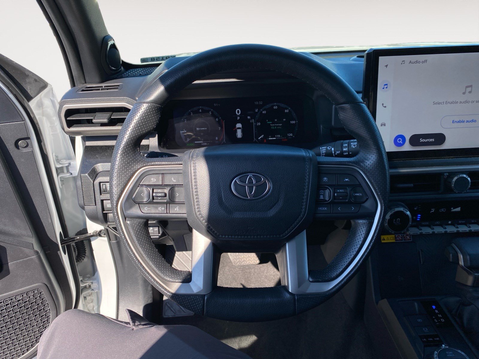 Used 2025 Toyota 4Runner Limited AWD/4WD image 14