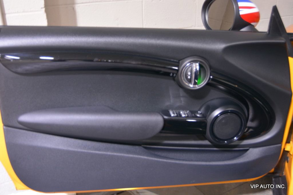 Used 2016 MINI Cooper S image 11