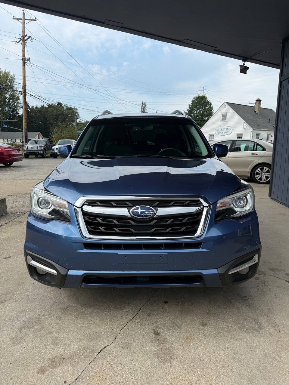 Used 2018 Subaru Forester 2.5i Touring AWD/4WD image 2