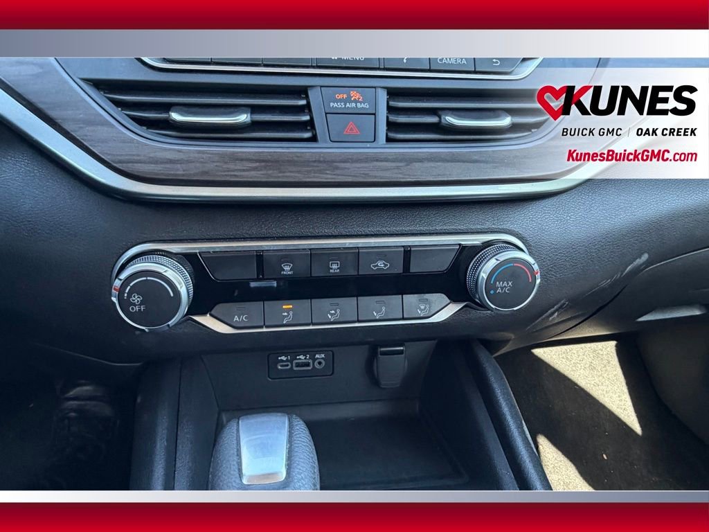 Used 2025 Nissan Altima 2.5 SV image 16