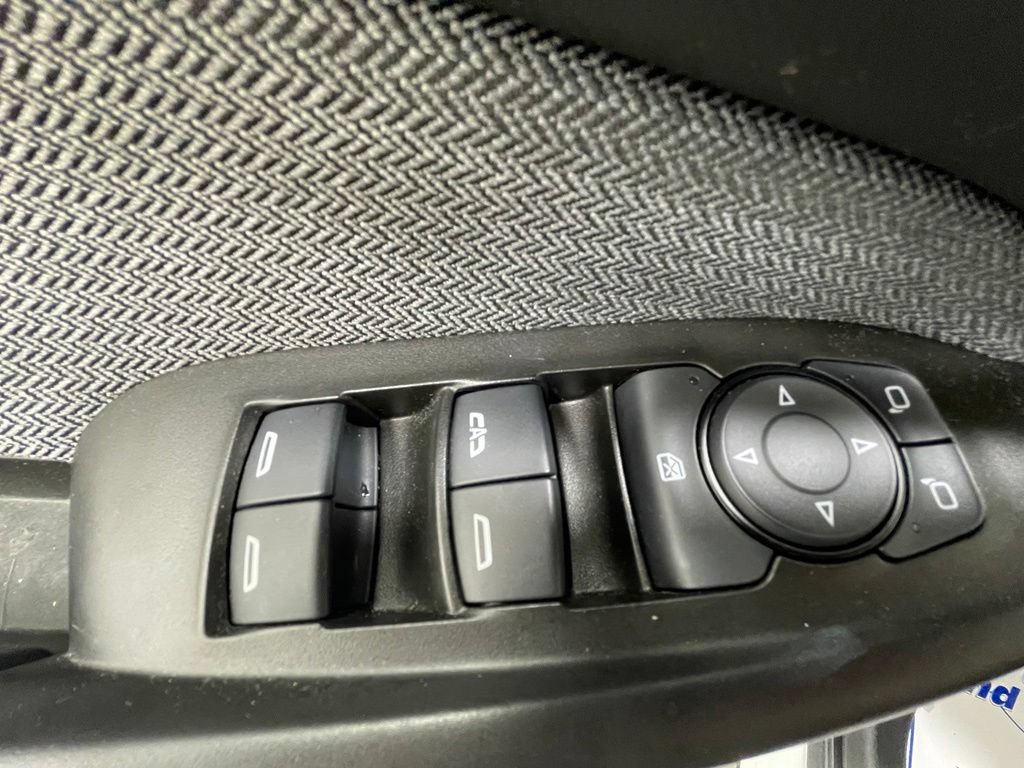 Used 2023 Chevrolet TrailBlazer LT FWD image 13