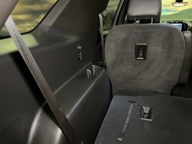 Used 2023 Chevrolet Traverse RS image 64