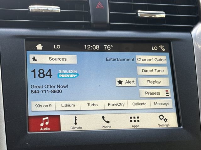 Used 2017 Ford Fusion SE w/ Fusion SE Technology Package image 23