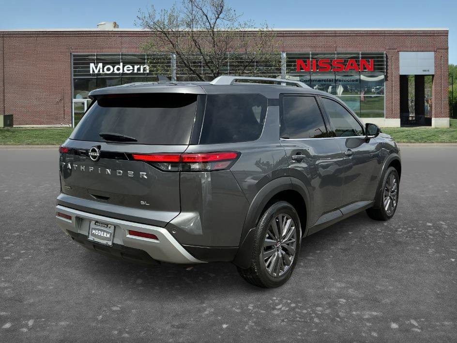 Certified 2024 Nissan Pathfinder SL w/ SL Premium Package image 4