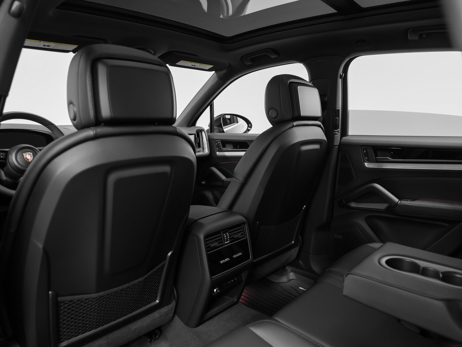 Certified 2025 Porsche Cayenne image 34