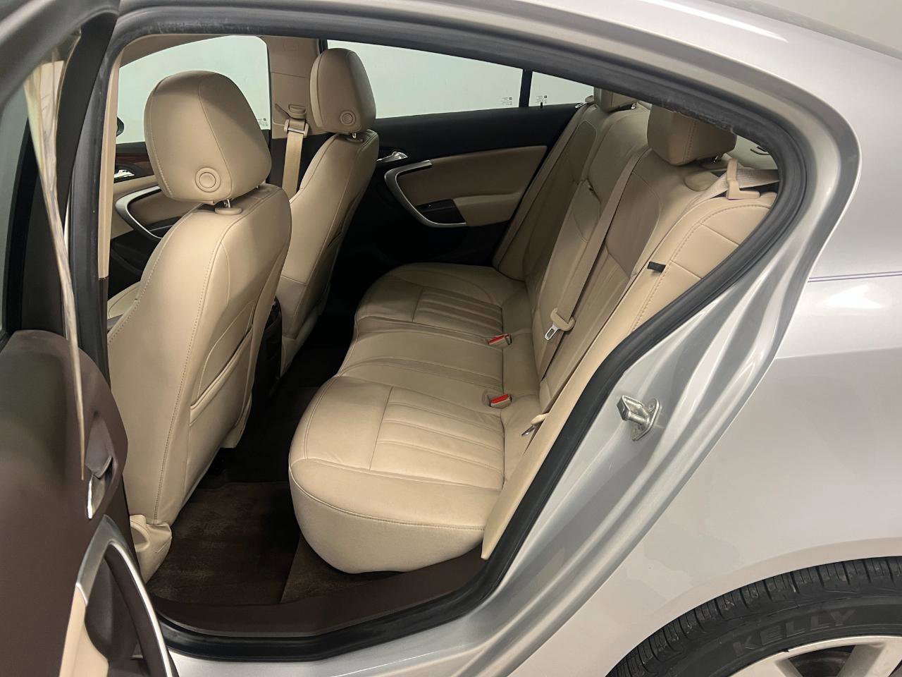 Used 2016 Buick Regal image 23