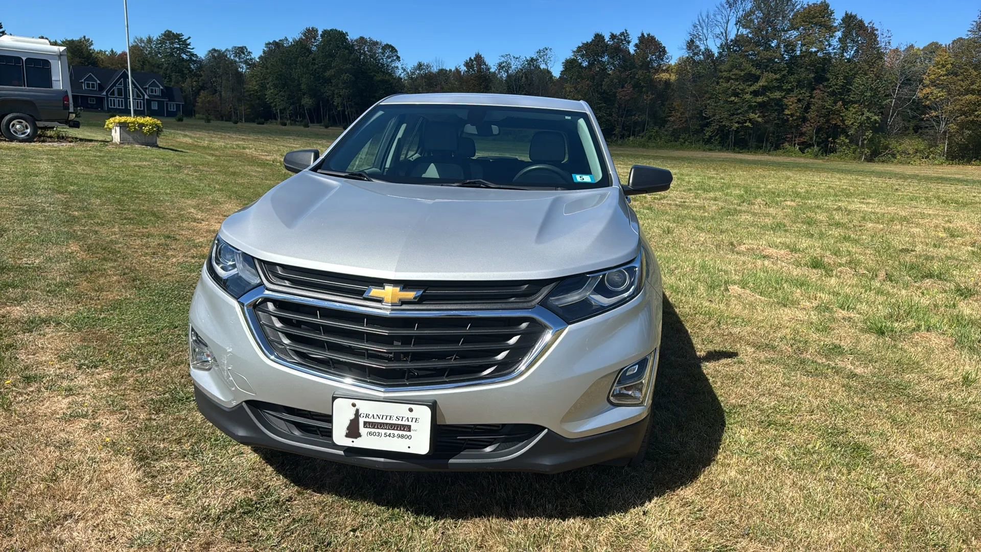 Used 2019 Chevrolet Equinox LS AWD/4WD image 2