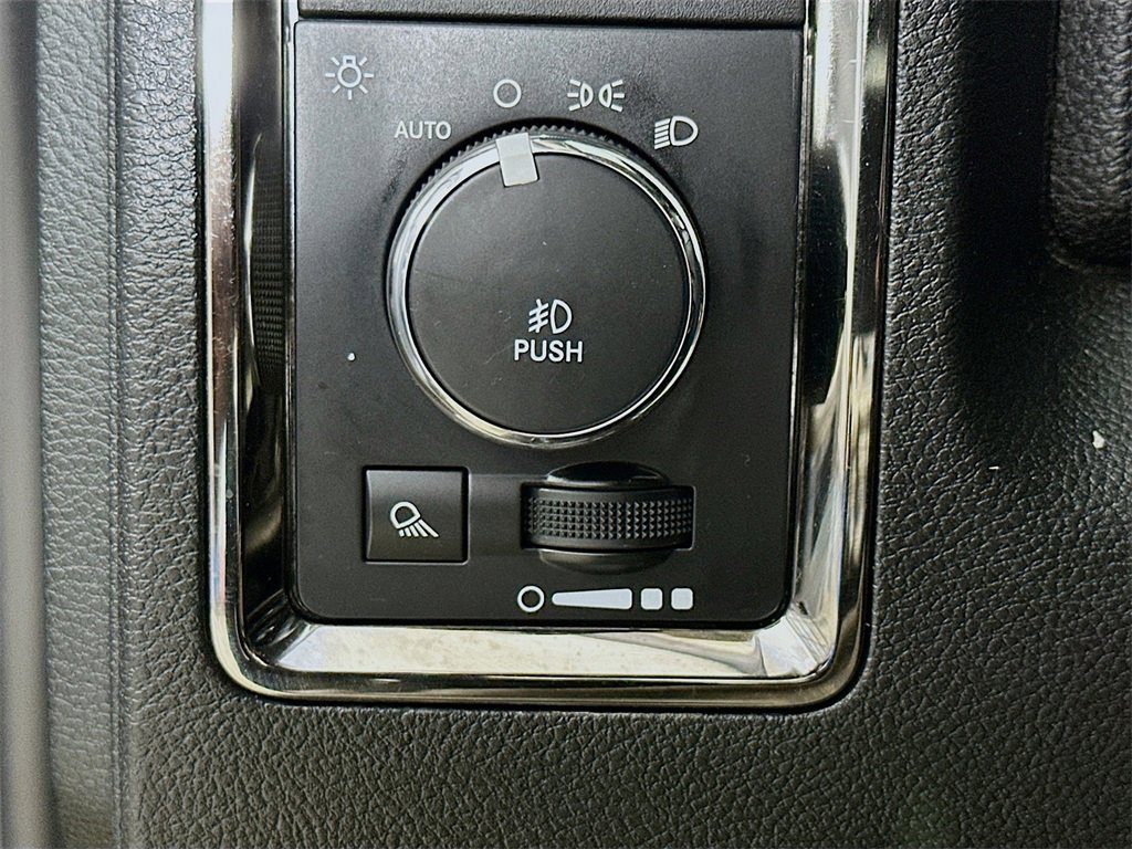 Used 2015 RAM 1500 Sport w/ Convenience Group image 12