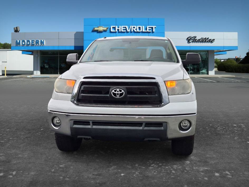 Used 2013 Toyota Tundra 4x4 Double Cab w/ SR5 Pkg image 8