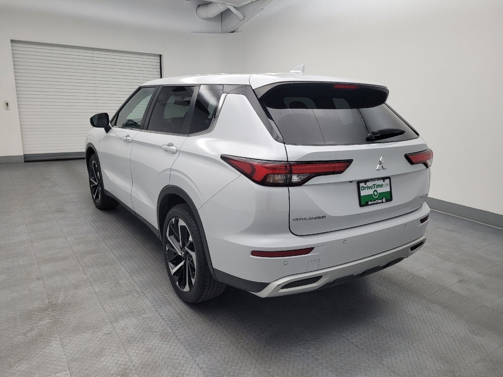 Used 2024 Mitsubishi Outlander SE AWD/4WD image 5